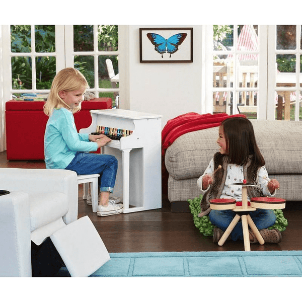 6 Ways Learning the Piano Helps Your Child's Development