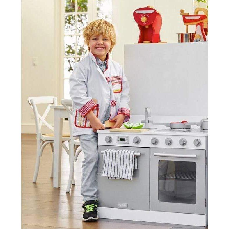How to Set Up a Kids Kitchen Your Child Will LOVE
