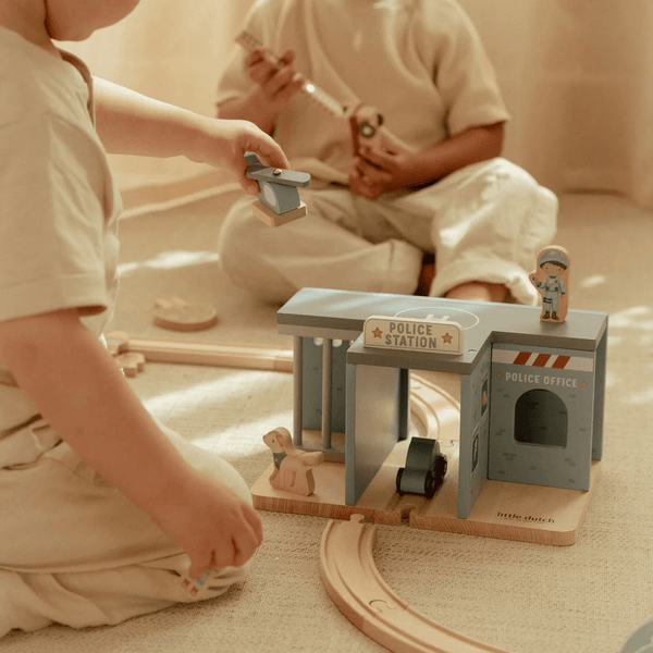 Building Brains, Bonds, and Big Imaginations Through Play