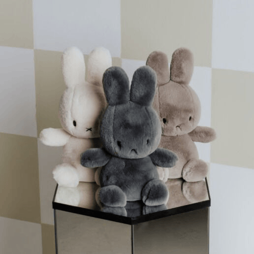 Cozy Miffy Sitting Cream in giftbox - 23 cm