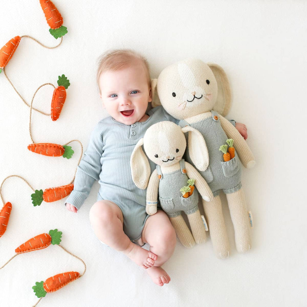 cuddle+kind Henry the bunny