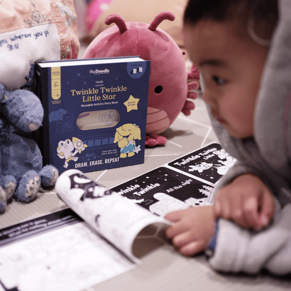 HeyDoodle Twinkle Twinkle Little Star Tales - Reusable Colouring Book