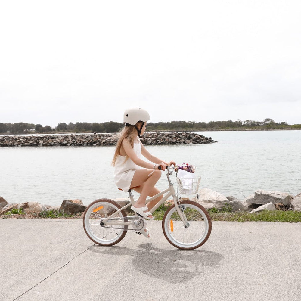 18 Inch Pedal Bike - Preorder Vintage White