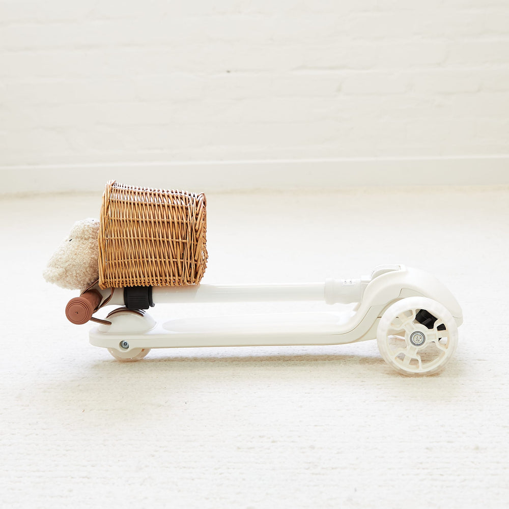 3 Wheel Scooter with Wicker Basket Ivory