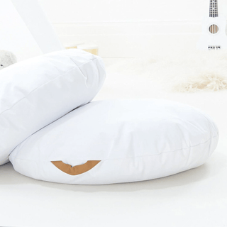 BAYLEY Cushion w/Tan Handle - White