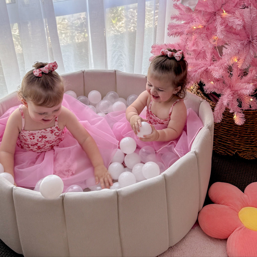 Foldable Corduroy Ball Pit with 200 Balls Ivory Ball Pit White/Transparent 