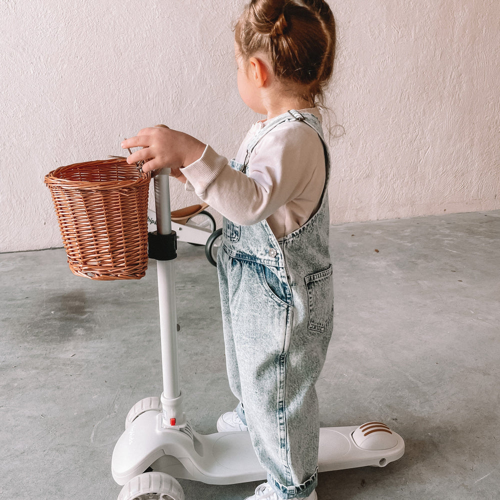 HipKids 3 Wheel Scooter w/ Wicker Basket Vintage White