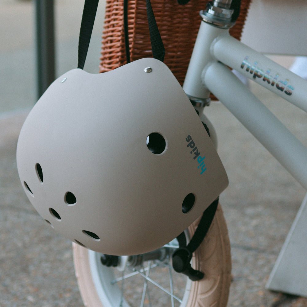 Matt Bike Helmet Vintage White