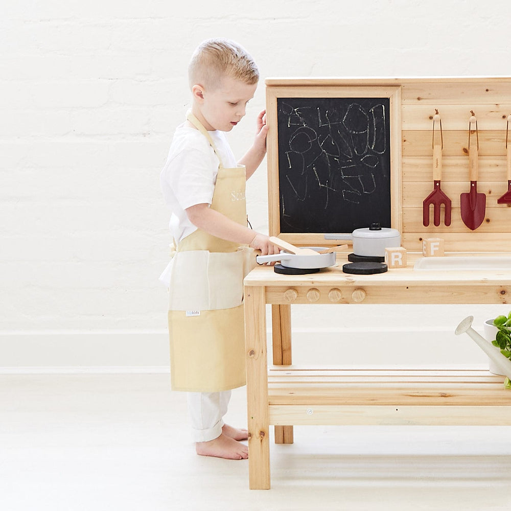Kids Gardening Apron with Pocket Straw