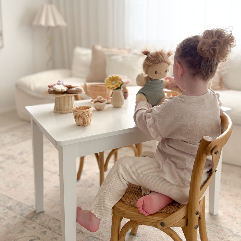 Kids Hampton 2 Chairs & Table Set Natural