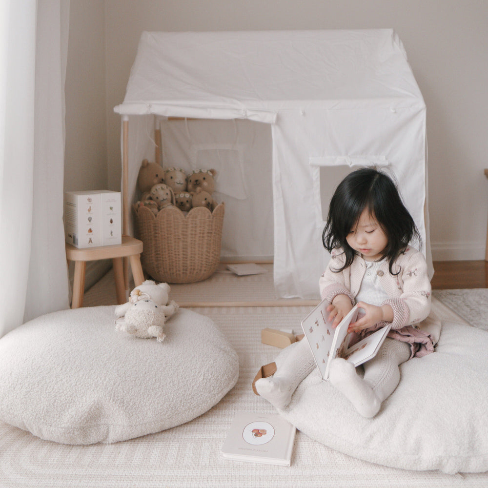Playhouse Tent with 2pcs BAYLEY Boucle Cushions Bundle Oatmeal