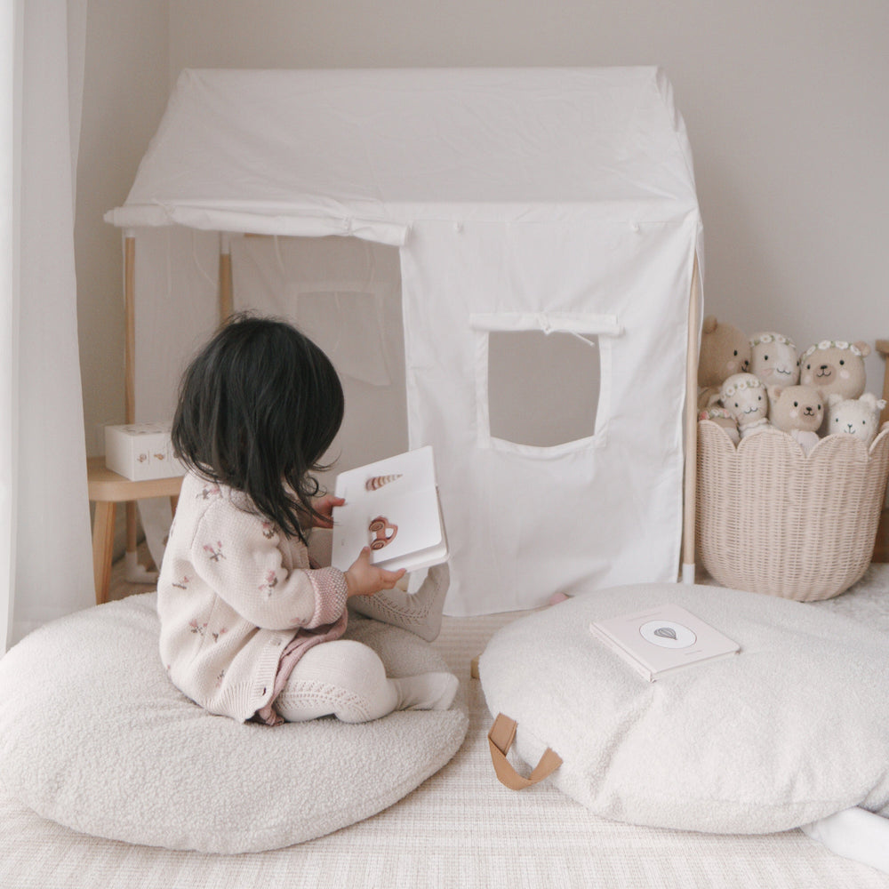 Playhouse Tent with 2pcs BAYLEY Boucle Cushions Bundle Oatmeal