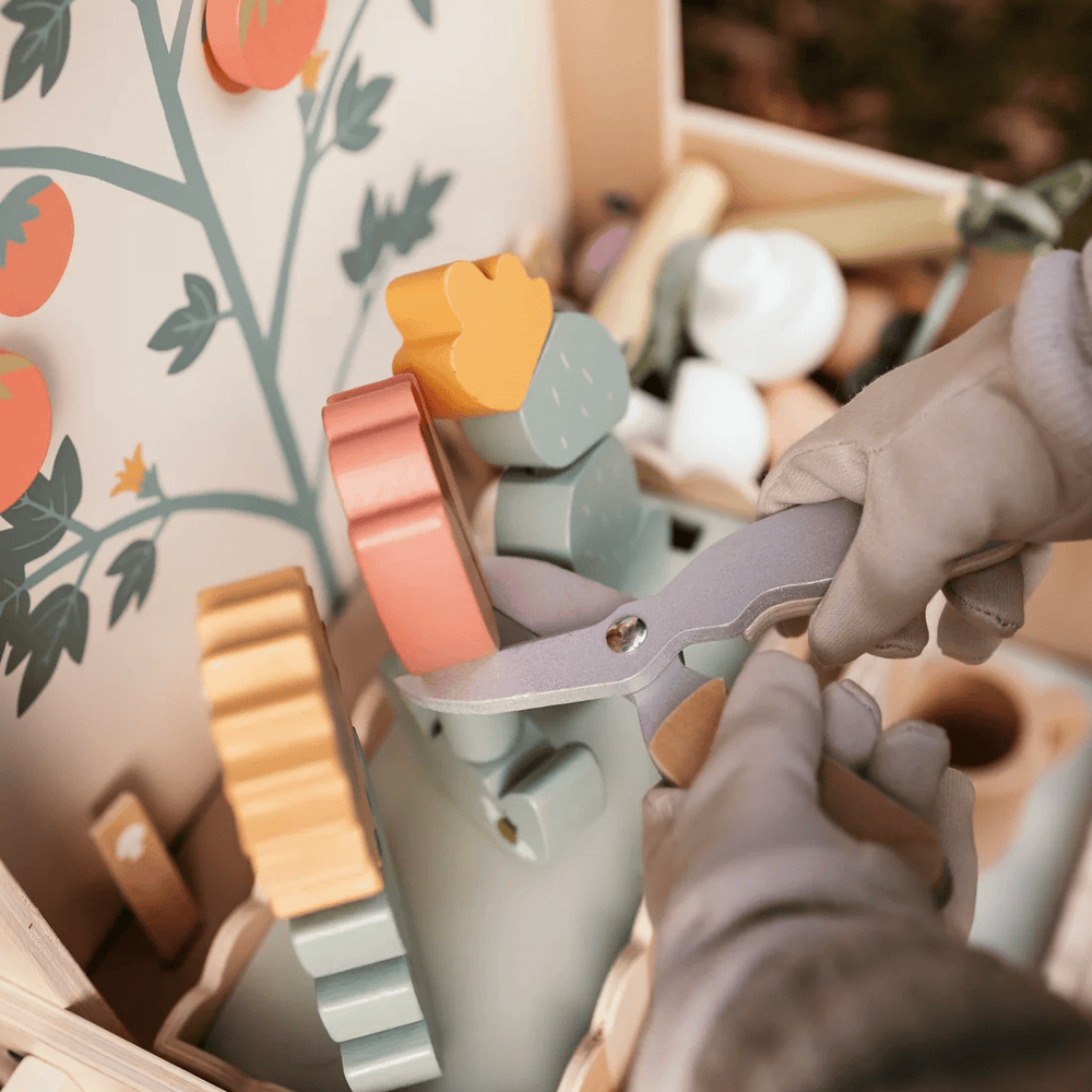 JaBaDaBaDo Stack & Cut Wooden Flower Set - Preorder