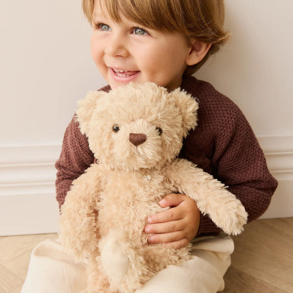 Snuggle Bunnies - Arthur the Bear