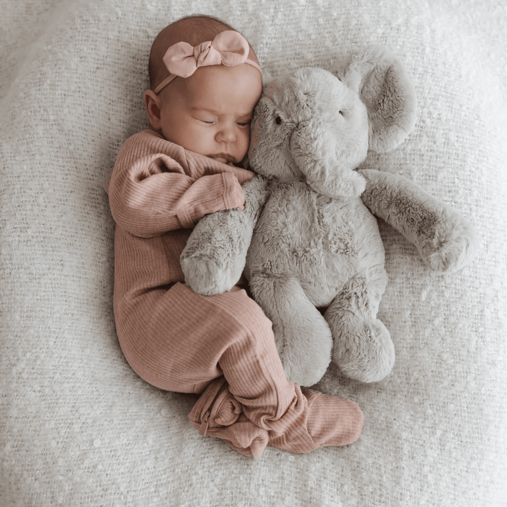 Snuggle Bunnies - Olive The Elephant