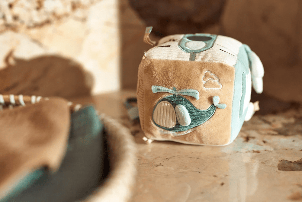 Jollein Plush Activity Cube On The Go