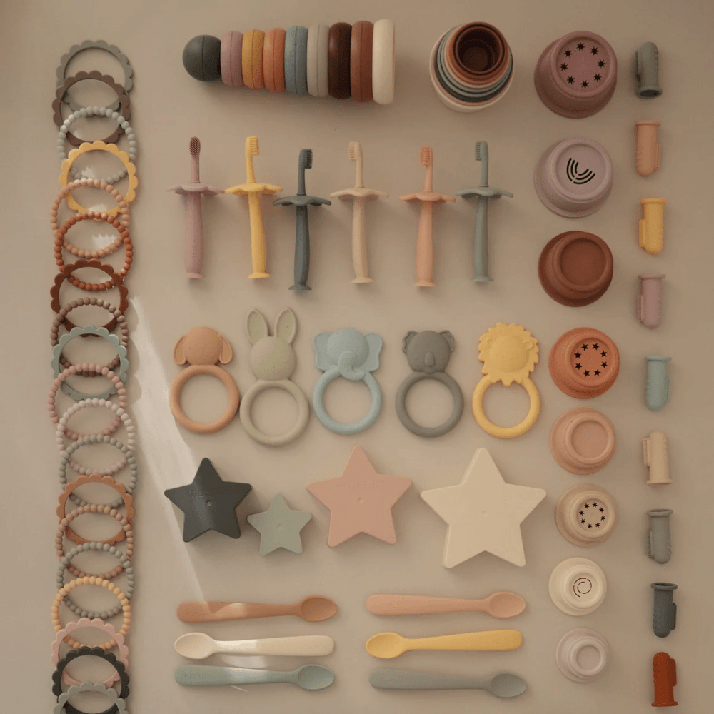 Mushie Stacking Cups Petal