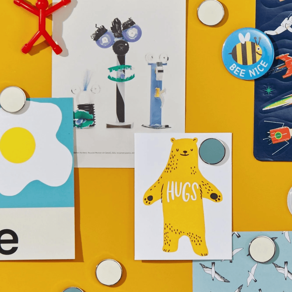 Mustard Made The Buttons - Chalk