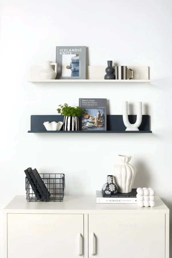 Mustard Made The Ledge Large Chalk