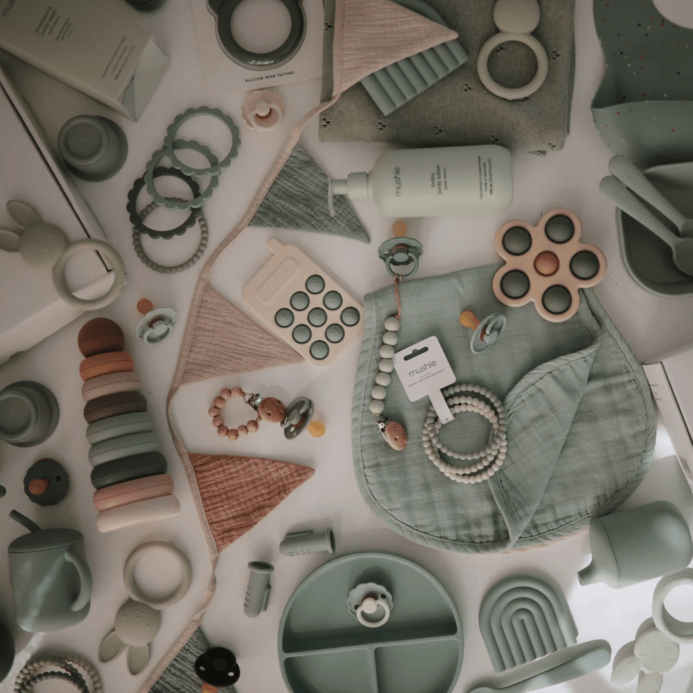 Mushie Phone Press Toy Cambridge Blue