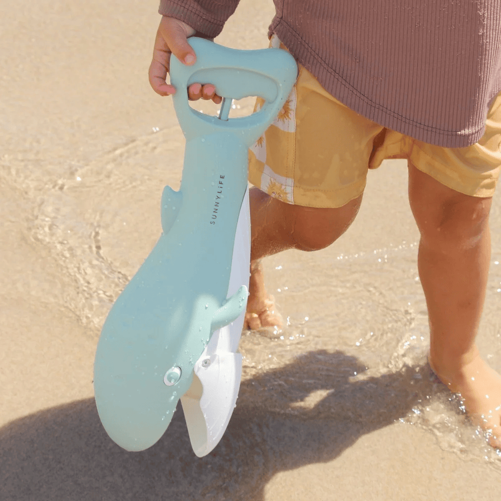 SUNNYLiFE Sand Claws Whale Green