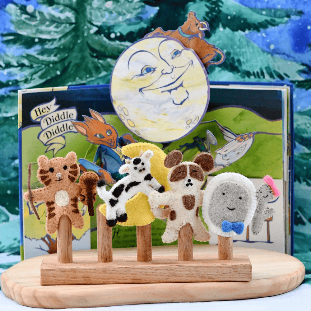 Tara Treasures Hey Diddle Diddle Finger Puppet Set