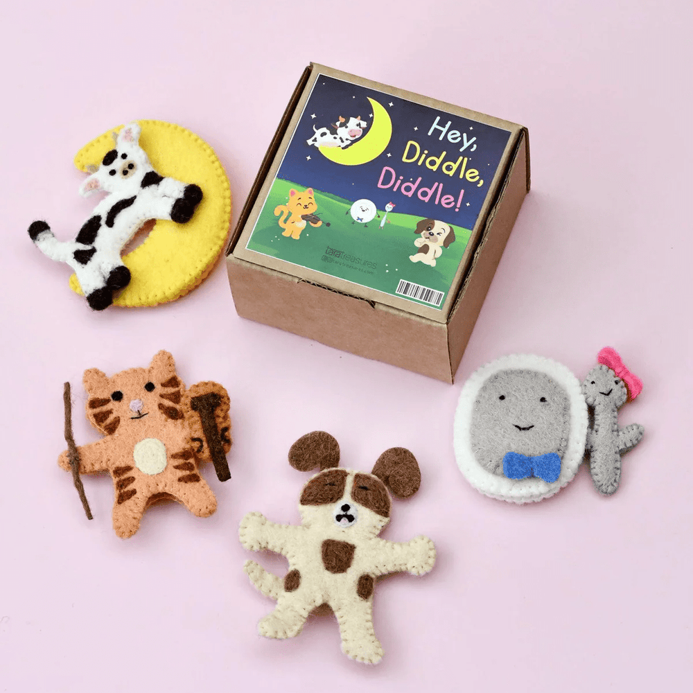 Tara Treasures Hey Diddle Diddle Finger Puppet Set