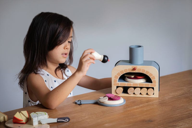 Tender Leaf Toys Make Me a Pizza Set