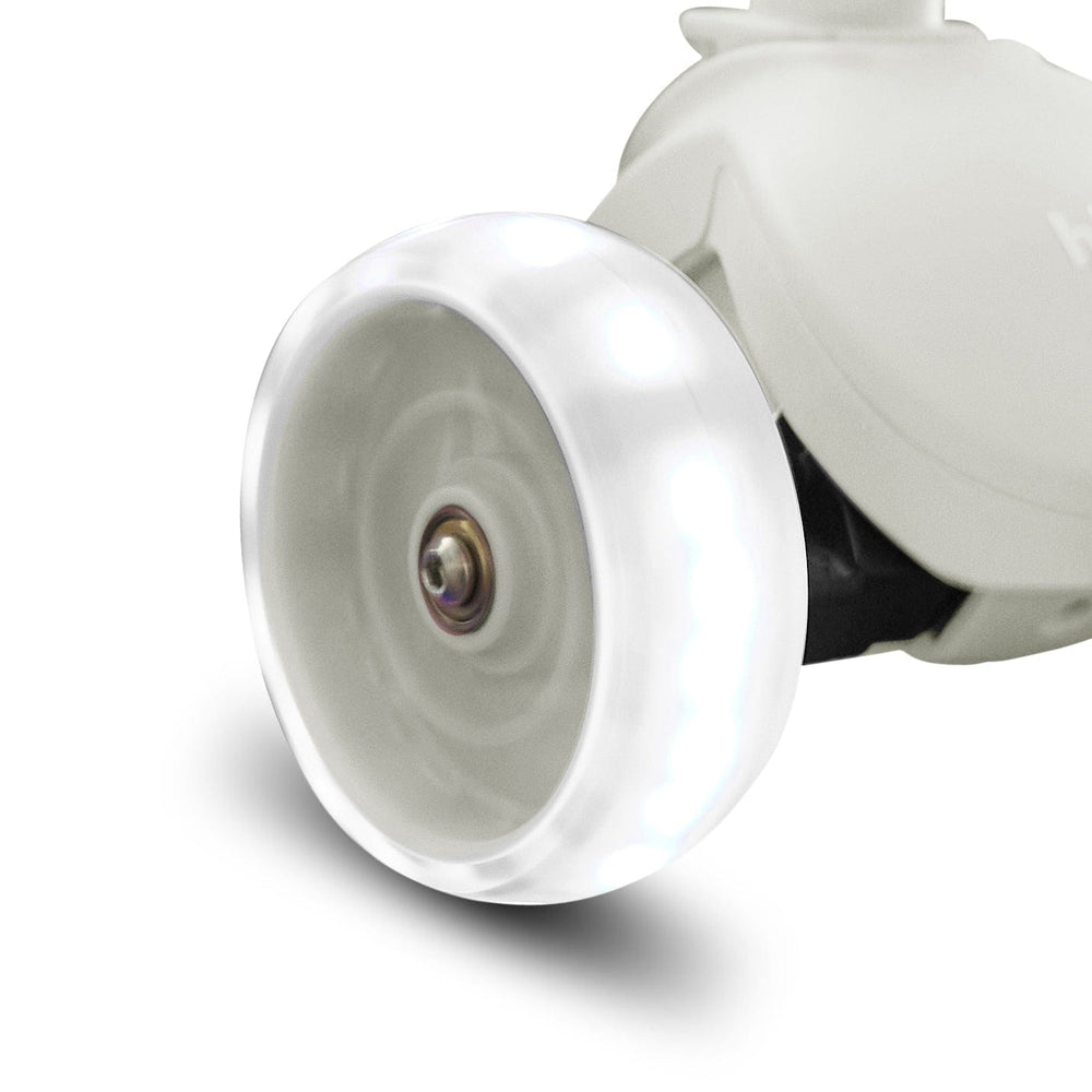 HipKids 3 Wheel Scooter w/ Wicker Basket Vintage White