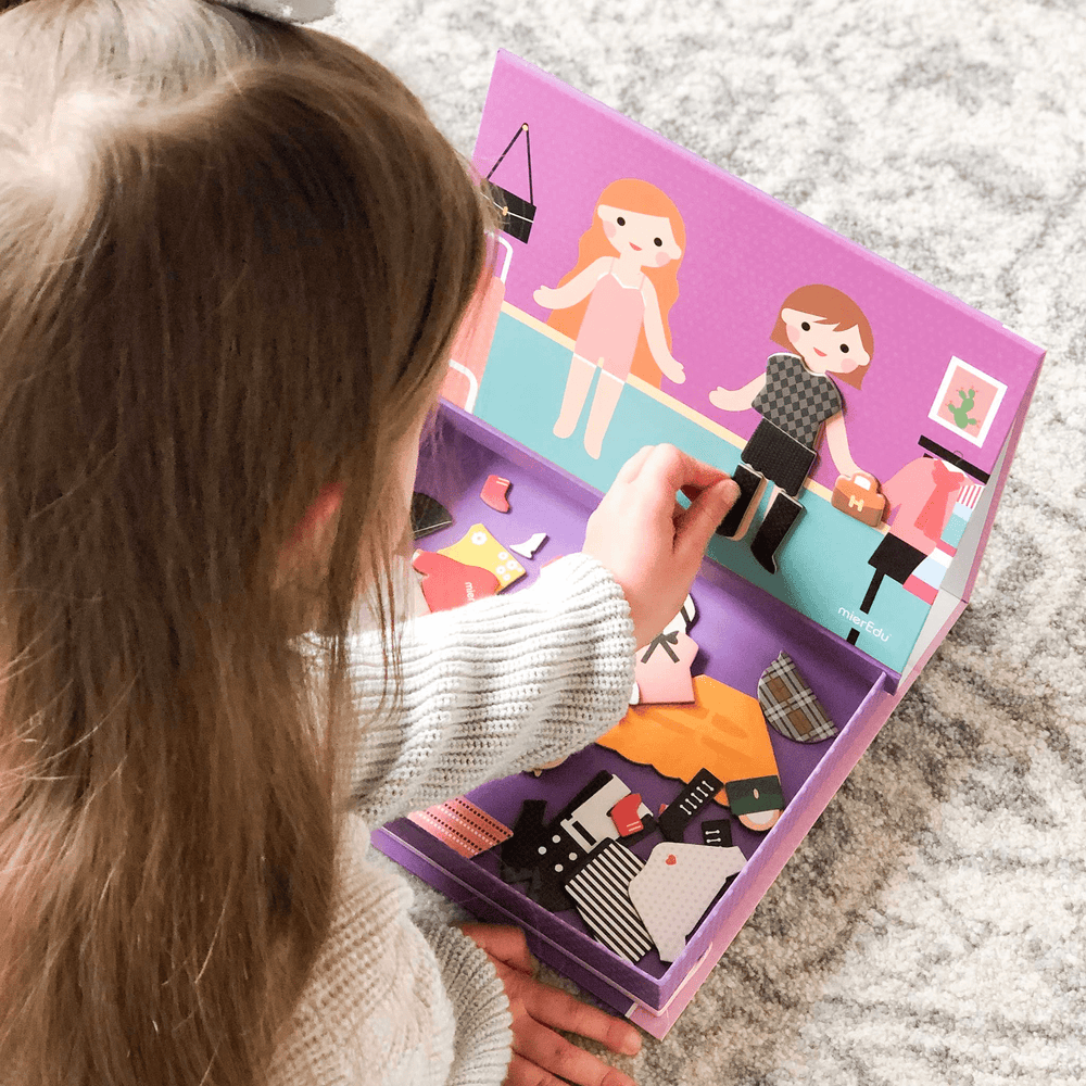 Mieredu Magnetic Art Case Dress Up