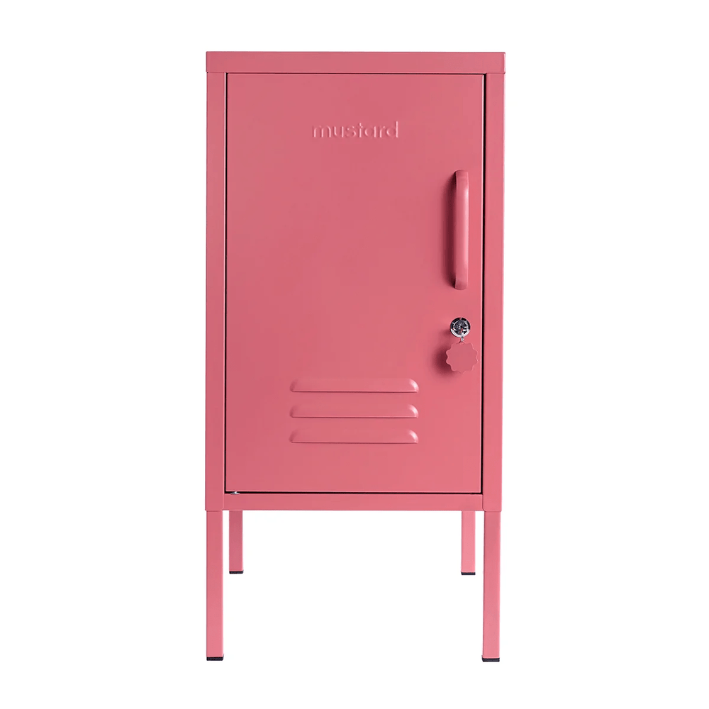 Mustard Made The Shorty to the Left Berry