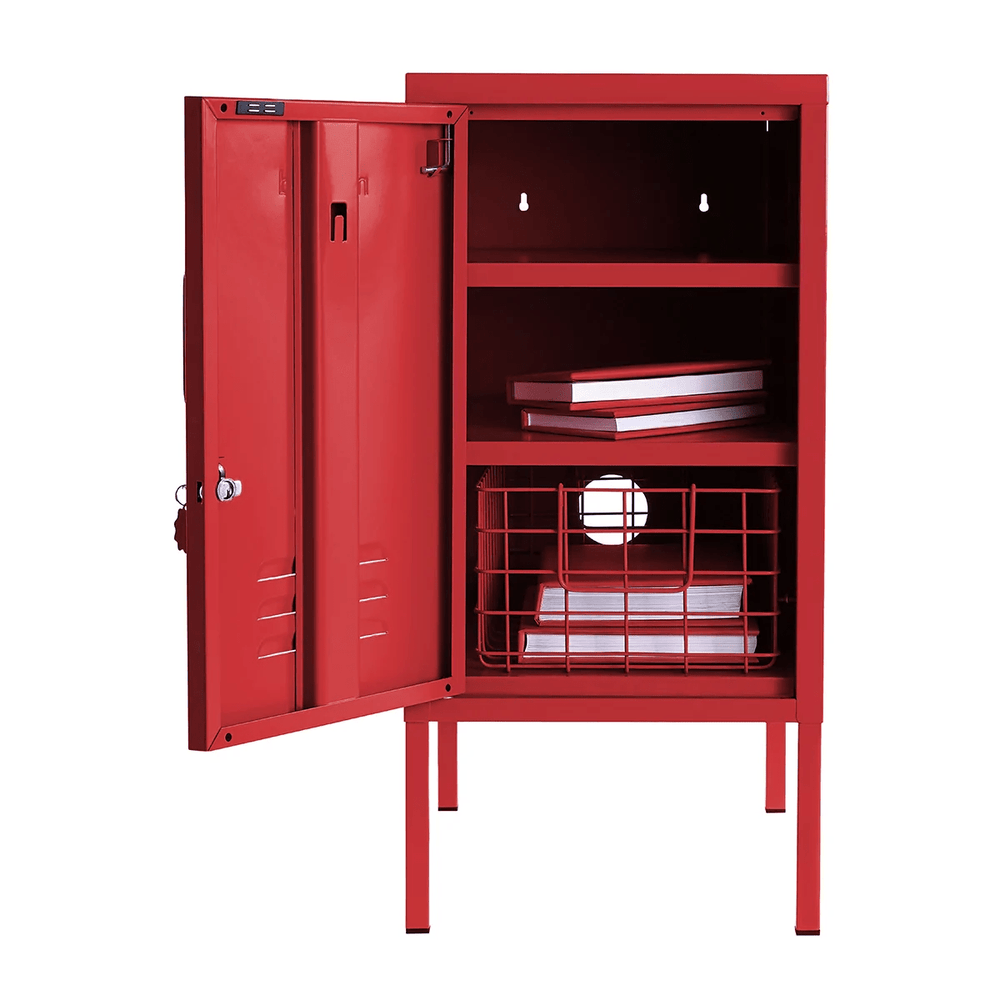 Mustard Made The Shorty to the Left Poppy