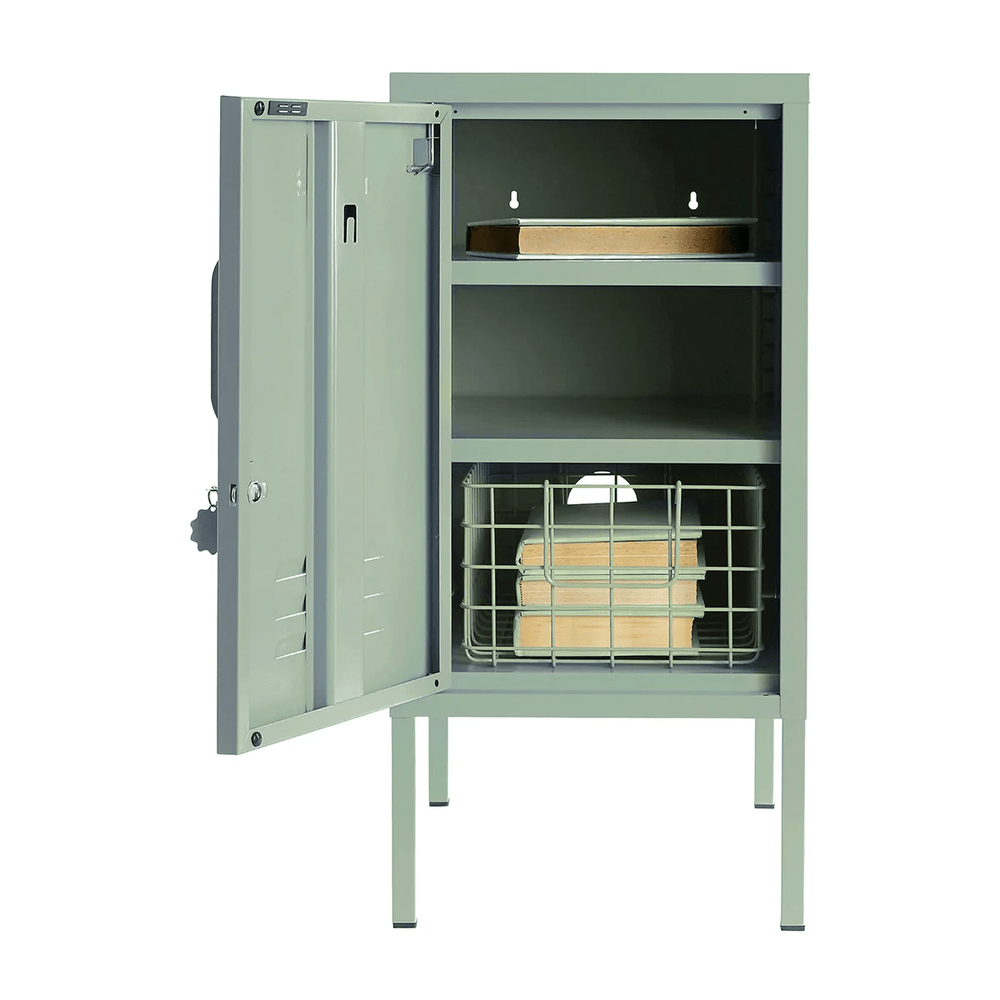 Mustard Made The Shorty to the Left Sage